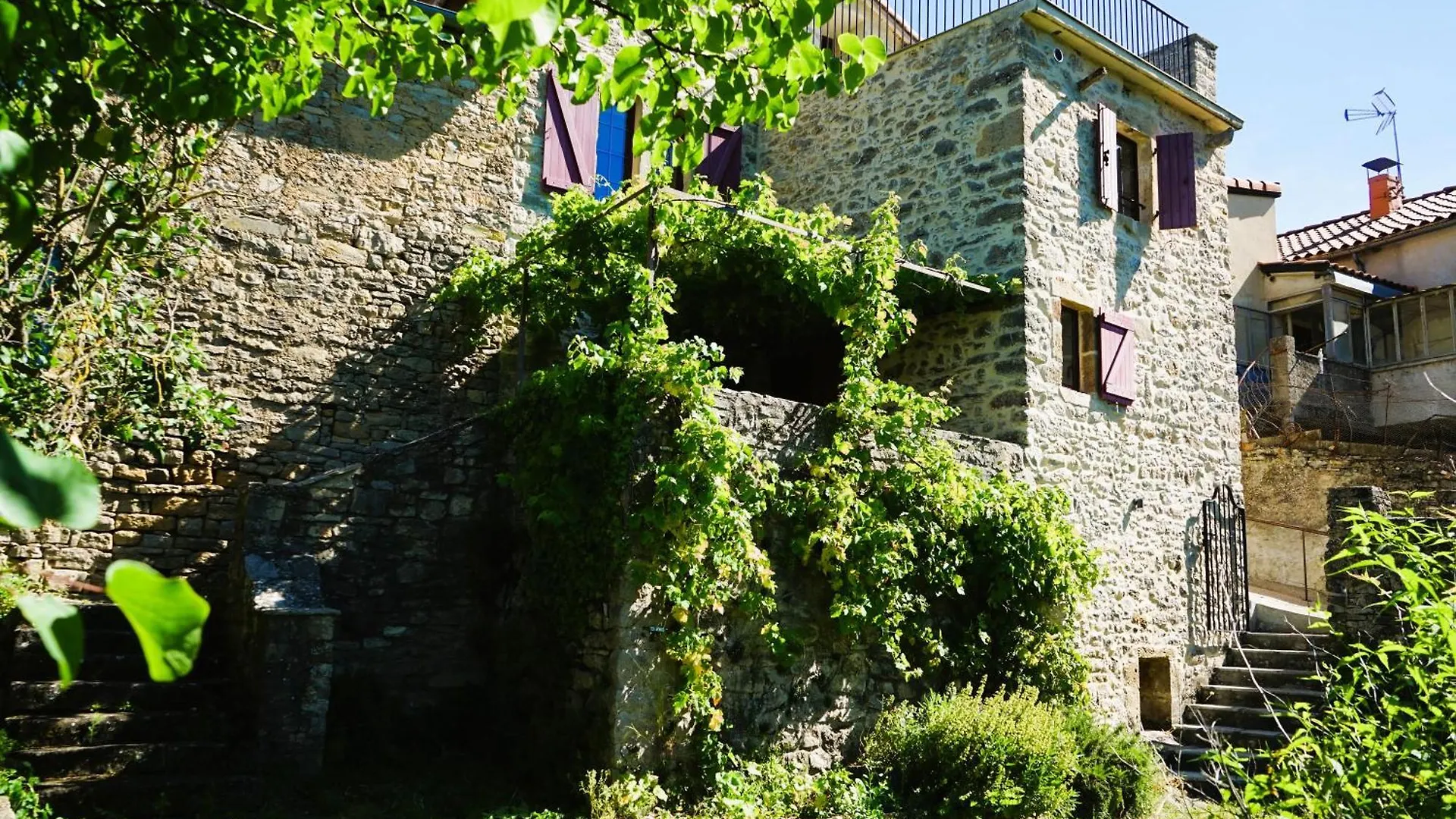 L'Oustal Du Larzac, Gite En Aveyron La Bastide-Pradines