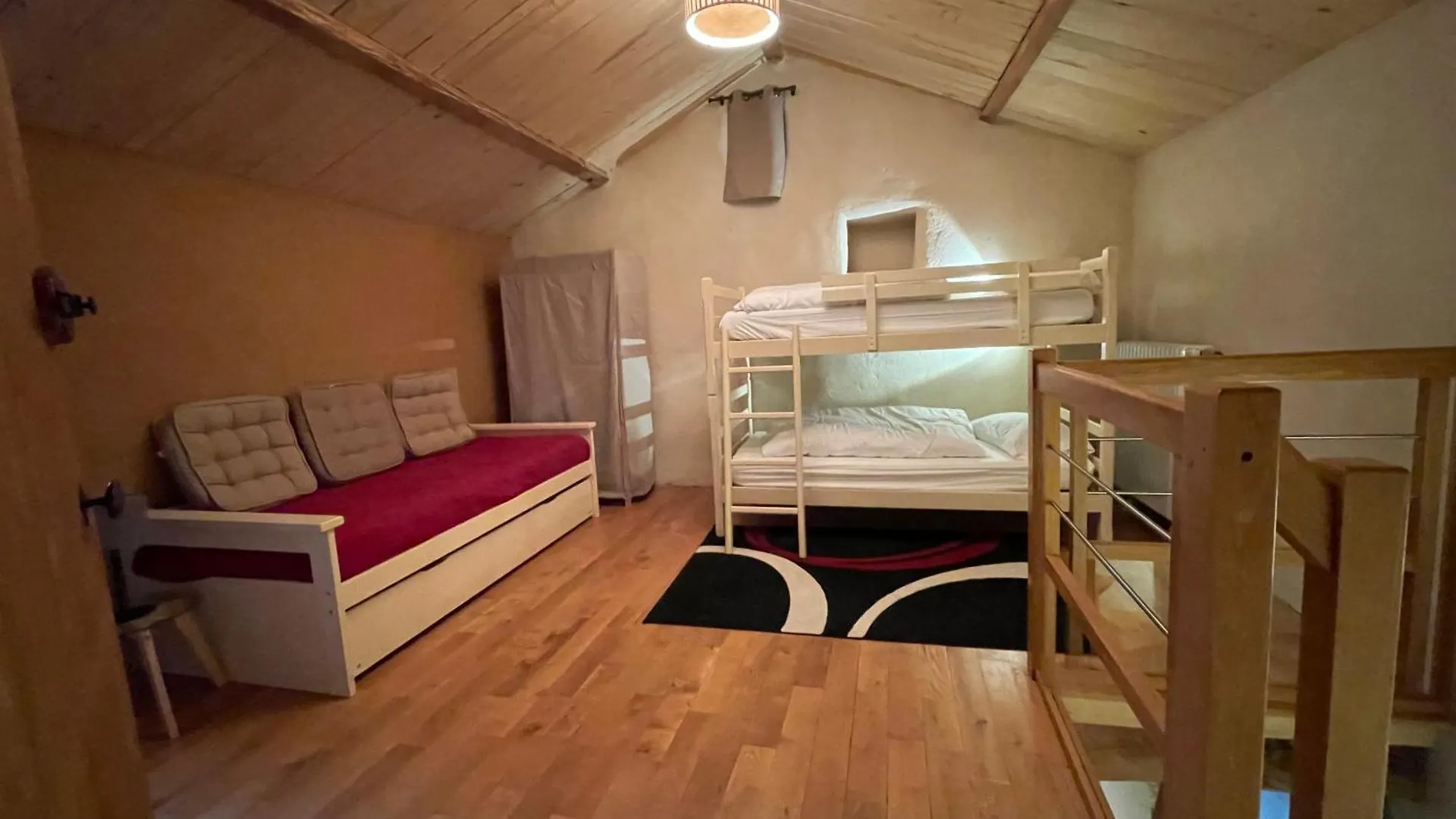 Holiday home L'Oustal Du Larzac, Gite En Aveyron La Bastide-Pradines