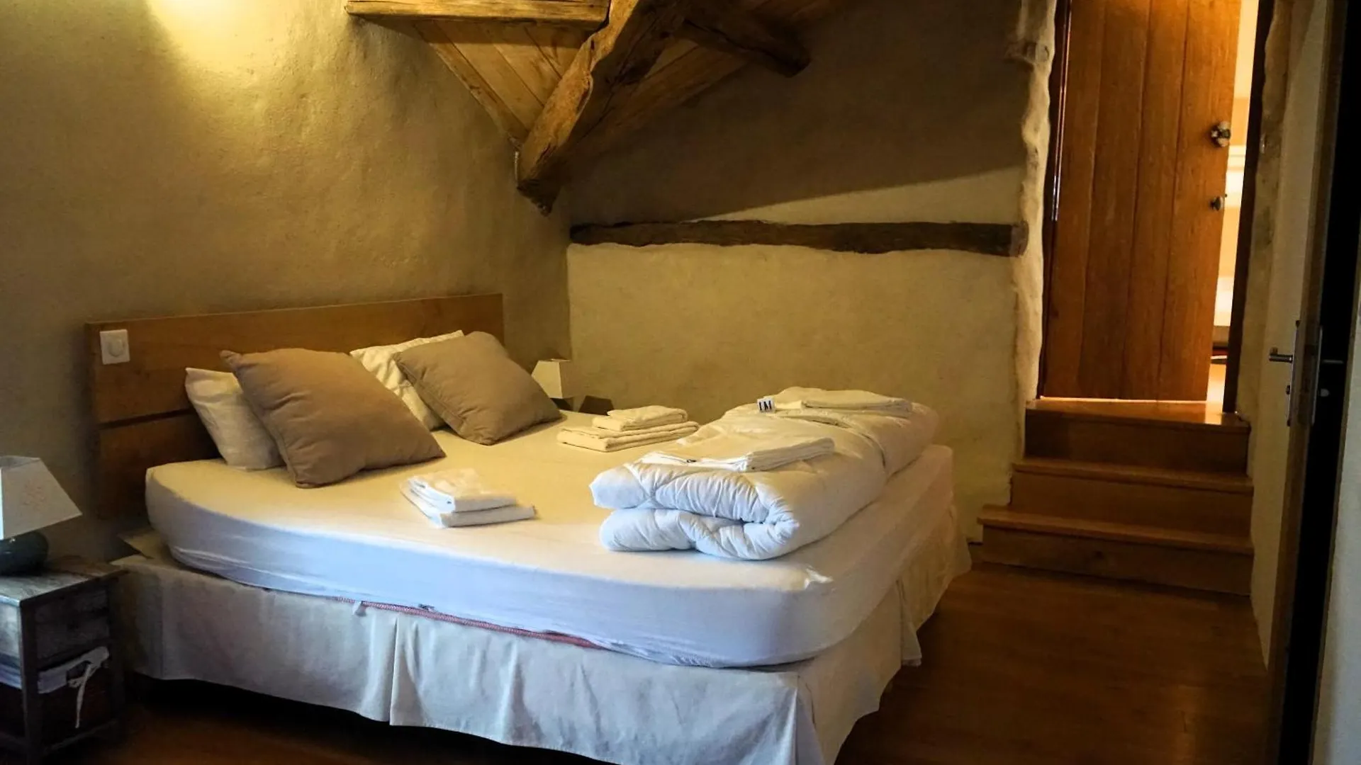 L'Oustal Du Larzac, Gite En Aveyron La Bastide-Pradines France
